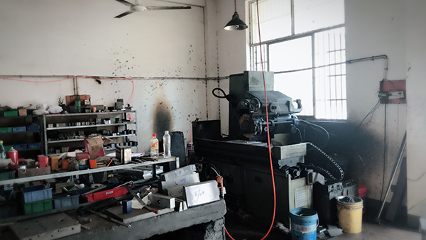 加工設備IMG_6668.JPG